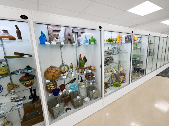 Interior vendor display cases available at Kingsland Antiques